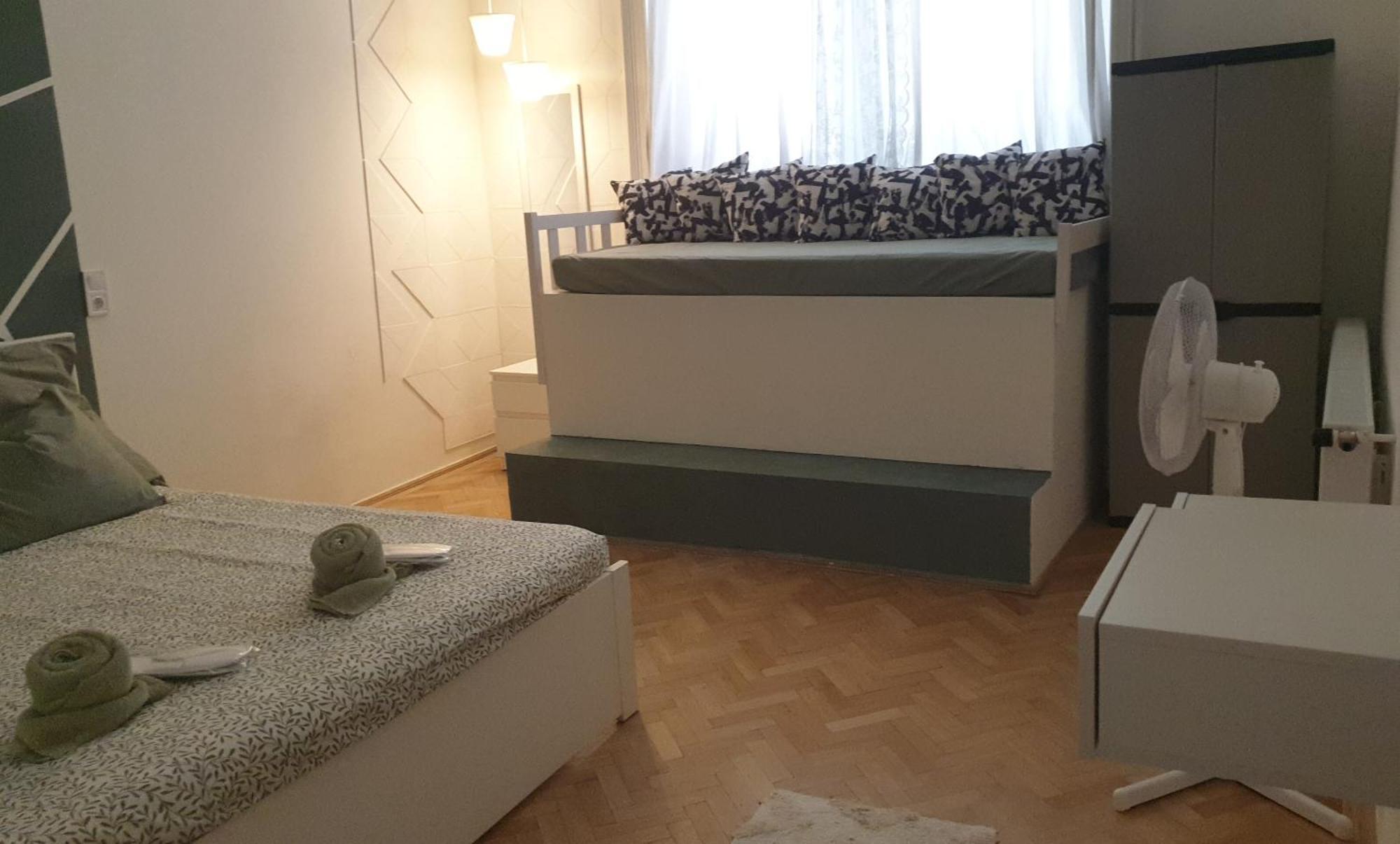 M&Ns Apartment Budapest Exterior photo